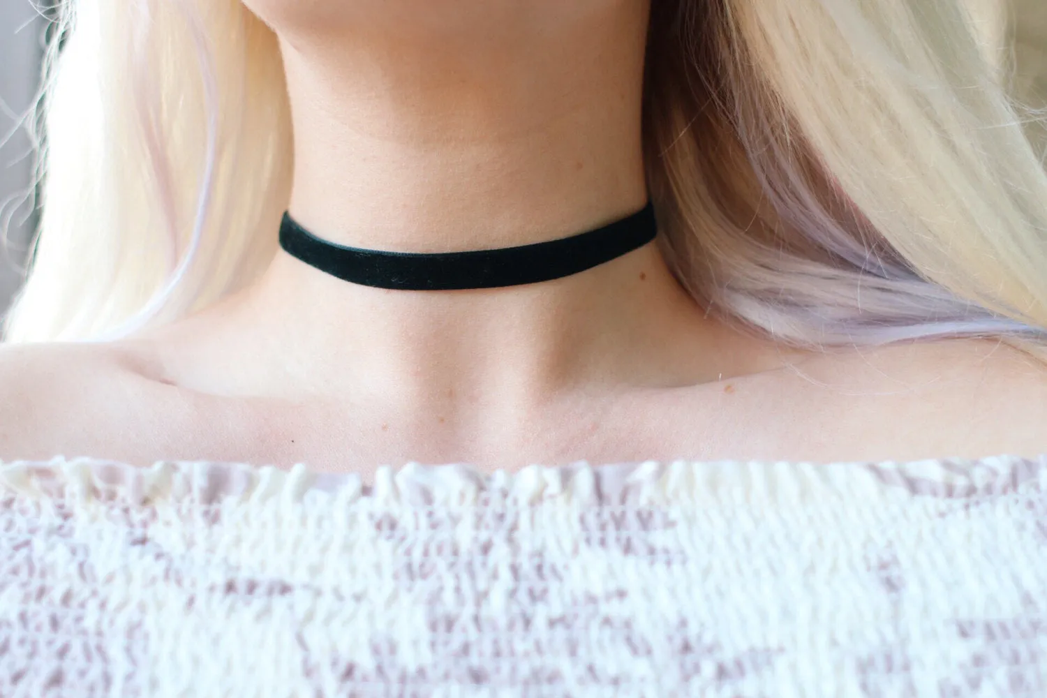 Black Velvet Choker. Grunge, hippie, bohemian choker necklace, 90s choker