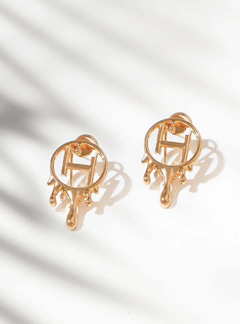 Drip OH Maxi Earrings In Gold Finish