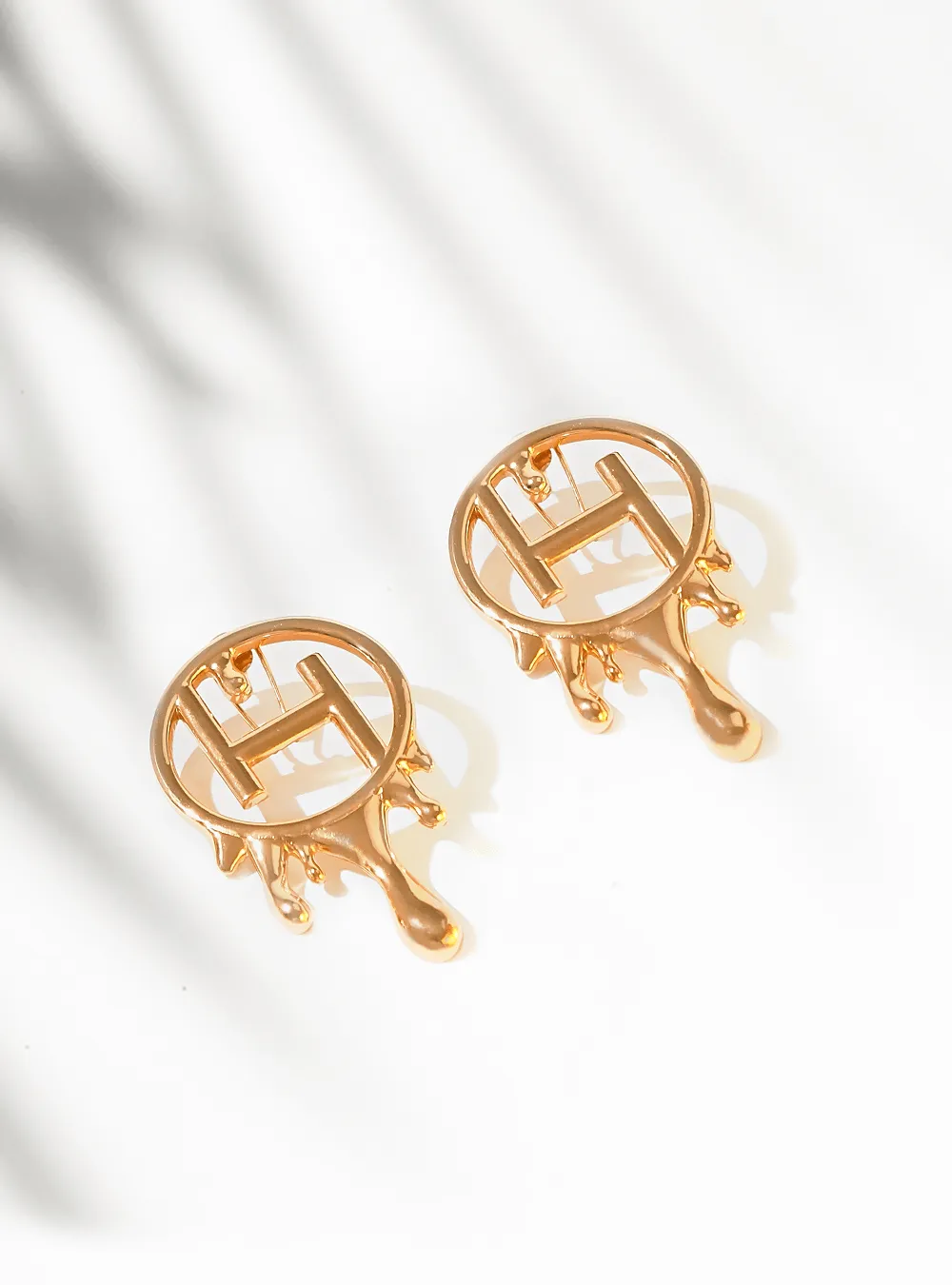 Drip OH Maxi Earrings In Gold Finish