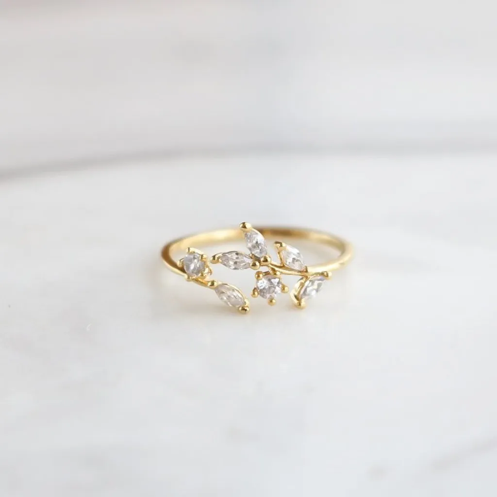 Melun Ring - Clear Crystal