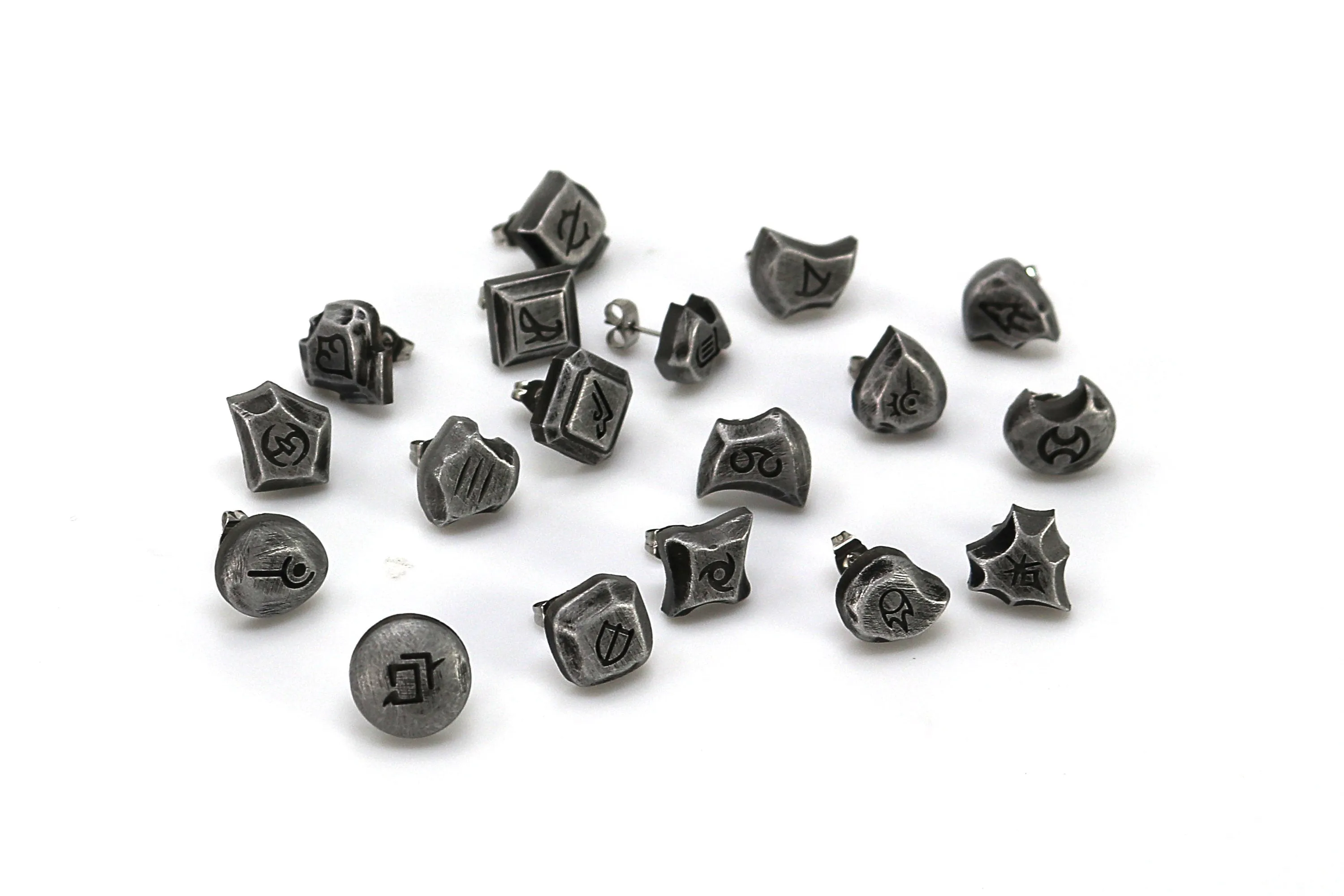 Ninja Job Icon Stainless Steel Studded Earrings Pair - FFXIV