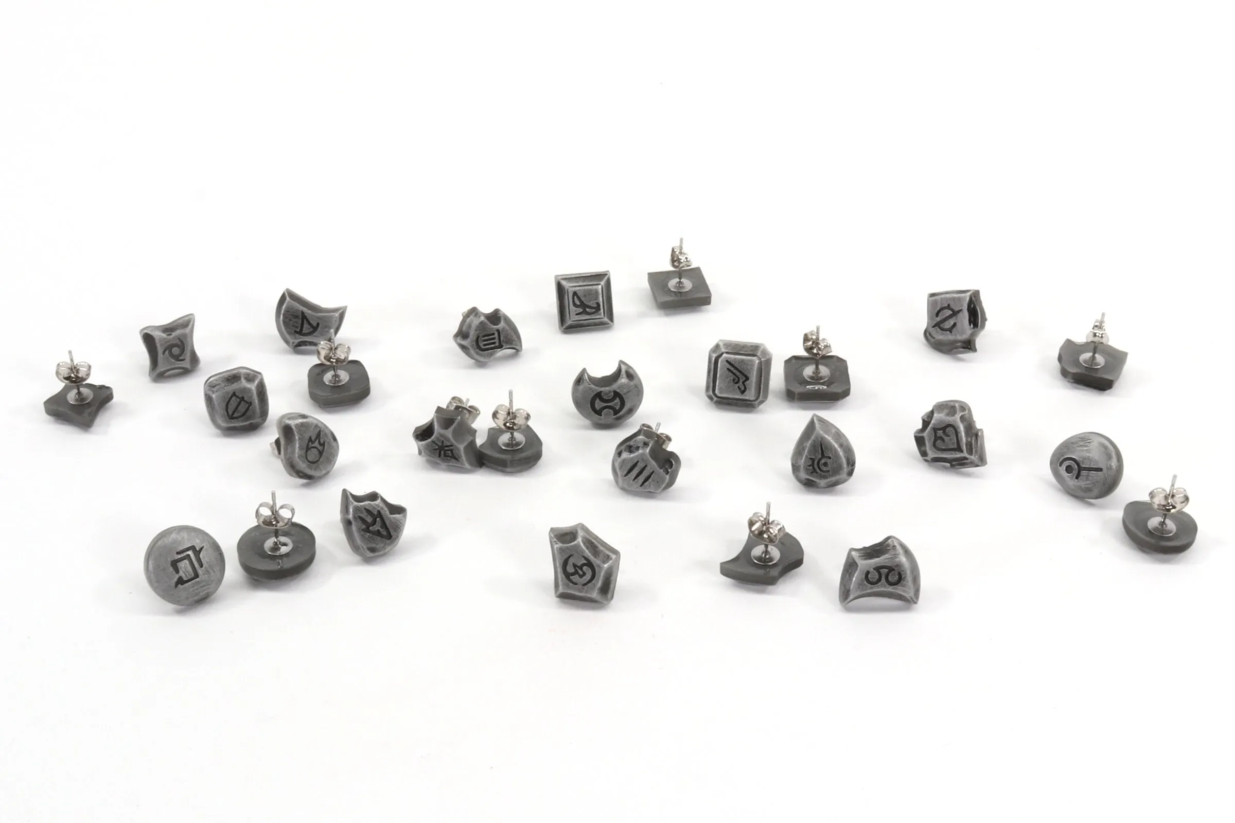 Ninja Job Icon Stainless Steel Studded Earrings Pair - FFXIV