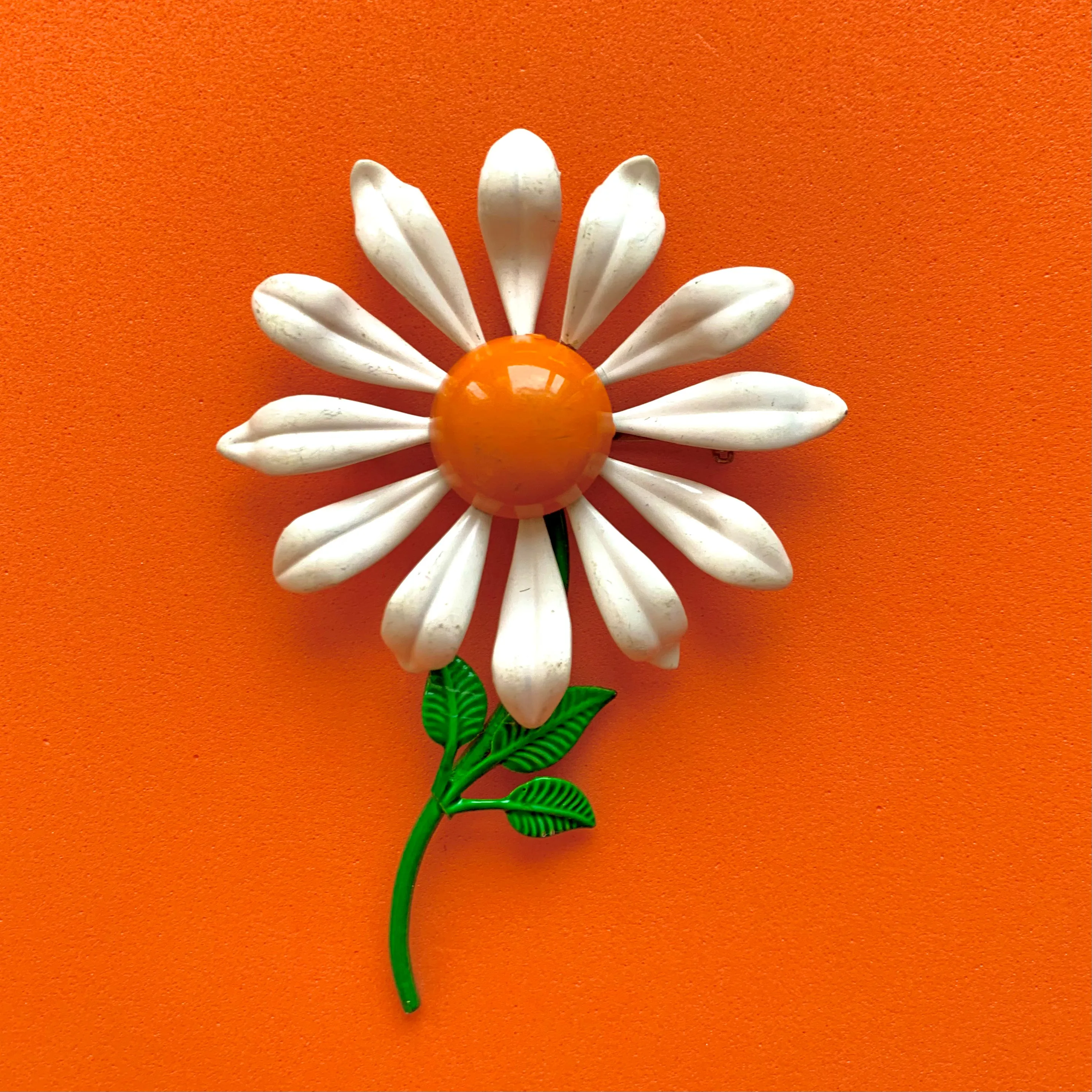 Vintage Large Enamel Daisy Brooch