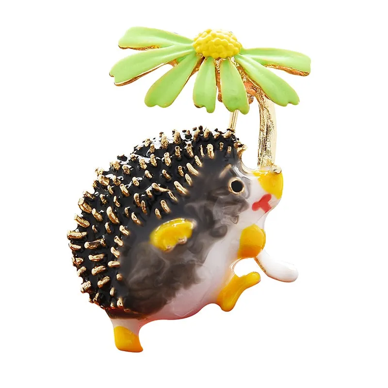 Wuli&amp;baby Lovely Hold Flower Hedgehog Brooches Women 8-colors Animal Pet Party Office Causal Brooch Pins Gifts ёжик с ромашкой