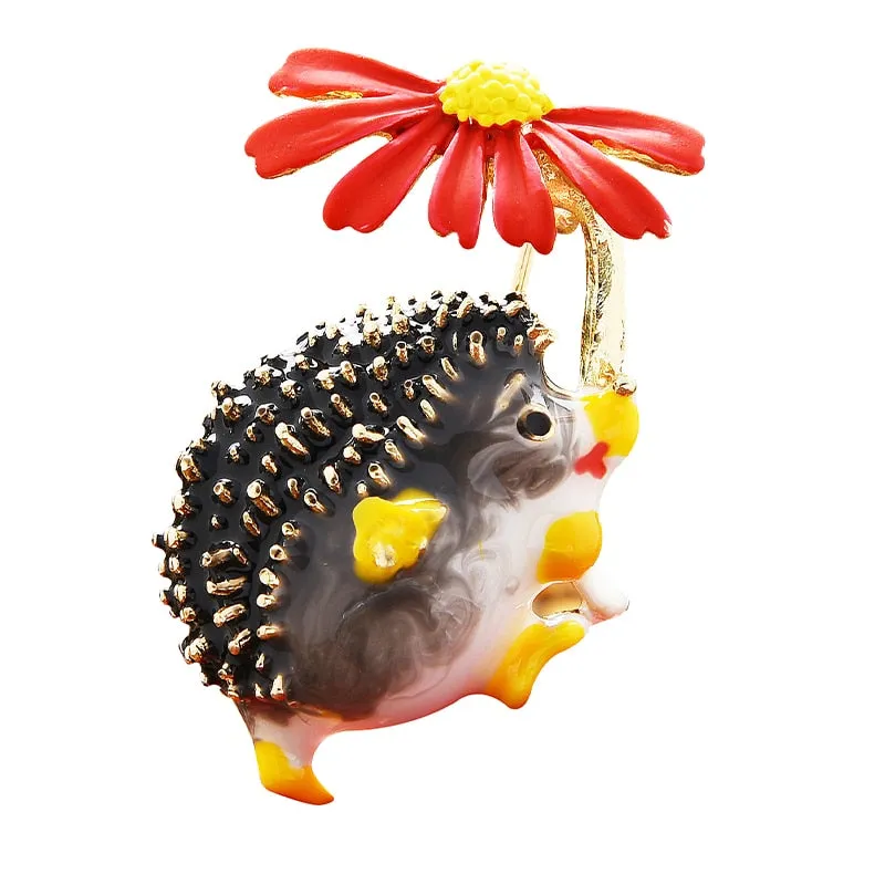 Wuli&amp;baby Lovely Hold Flower Hedgehog Brooches Women 8-colors Animal Pet Party Office Causal Brooch Pins Gifts ёжик с ромашкой