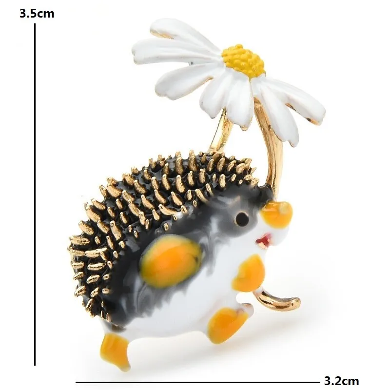 Wuli&amp;baby Lovely Hold Flower Hedgehog Brooches Women 8-colors Animal Pet Party Office Causal Brooch Pins Gifts ёжик с ромашкой
