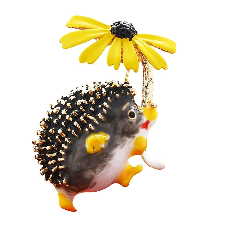 Wuli&amp;baby Lovely Hold Flower Hedgehog Brooches Women 8-colors Animal Pet Party Office Causal Brooch Pins Gifts ёжик с ромашкой